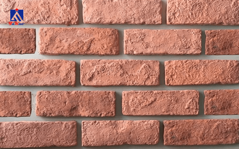 Gạch giả cổ màu đỏ được sử dụng phổ biến, đặc biệt là các không gian truyền thống